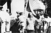RAISING THE INDONESIAN FLAG ON 17-8-1945