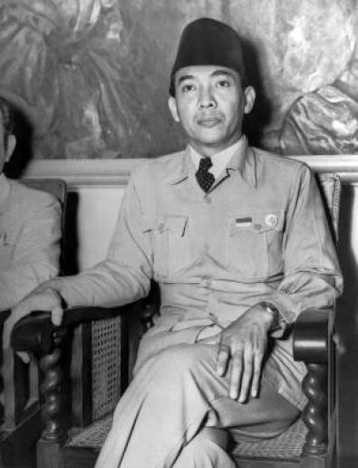 In a radio broadcast today, President Sukarno called upon the Indonesians to defend themselves from the Dutch in this struggle for freedom, Jogjakarta, Indonesia, July 21, 1947. He said the attack from the Dutch 'means the beginning of colonial warfare'. (Photo by Underwood Archives/Getty Images)